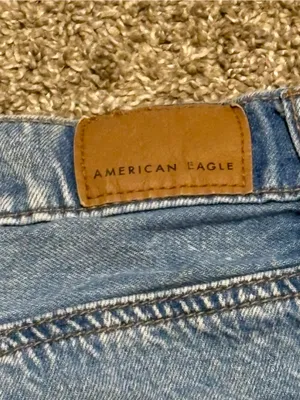 (American Eagle) High Rise Distressed Denim Shorts: Size 4 thumbnail 6