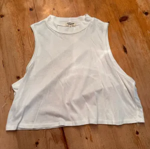 Heart & Hips White Cropped Tank Top thumbnail 1