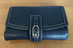 Omnia Crystal Black Leather Trifold‎ Wallet Snap Closure thumbnail 1