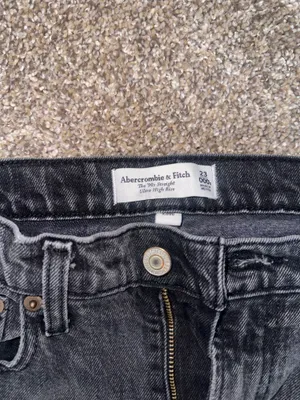 Ultra High-Rise 90s Straight Jeans Abercrombie thumbnail 4