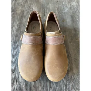 Clarks Collection Women’s 9.5 Leather Slip-Ons Roseville Dot Dark Tan New thumbnail 2