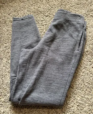 Lululemon Free To Roam Jogger 28" size 6 thumbnail 1