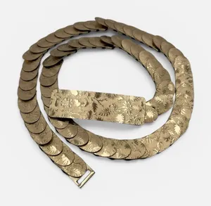 Vintage 80s Gold Coin Flower Leaf Embossed Disc Stretch Belt One Size Botanical thumbnail 1