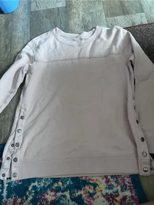 Abercrombie medium sweater thumbnail 1