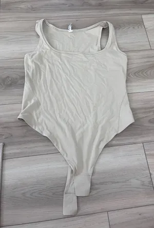 Lululemon Wundermost Ultra-Soft Nulu Square-Neck Bodysuit Cream Beige Large thumbnail 1