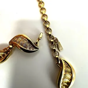 vintage monet gold tone leaf choker necklace thumbnail 9