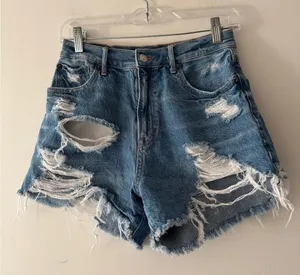 American Eagle Highest Rise 90’s Boyfriend‎ Distressed Shorts thumbnail 1