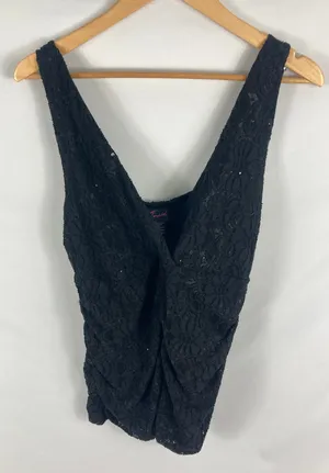 Torrid Lace Sleeveless V Neck Sleeveless Blouse Size 1X thumbnail 1