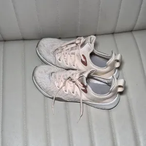 Nike Pale Pink Athletic Sneakers with Rose Swoosh 7.5 thumbnail 2