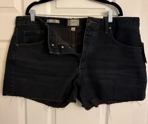 Universal Threads Denim Shorts Mid-Rise thumbnail 1