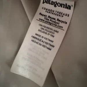 Patagonia Women's Cozy Cream Teddy Jacket thumbnail 9