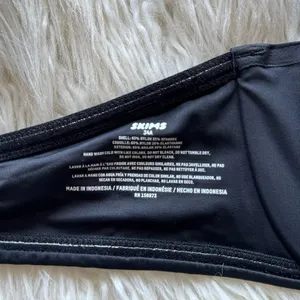 Skims Smoothing Intimates Strapless Bra Onyx Size 34A thumbnail 7