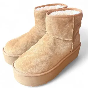 UGG Classic Mini Platform Boots Chestnut Suede Shearling Women’s Size 8 1134991 thumbnail 1