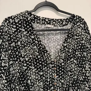 Free‎ People Ditsy Floral Black Lace Bodysuit Dramatic Ruffle Long Sleeve… thumbnail 4