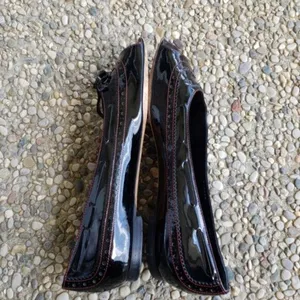 Cole Haan Black Slip Ons - Size 8.5B - REPAIR NEEDED thumbnail 4