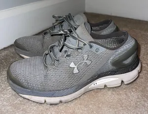 Under Armour Shoes thumbnail 1