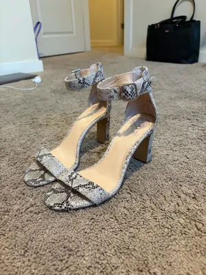 Vince Camuto Heels Snake Print thumbnail 2