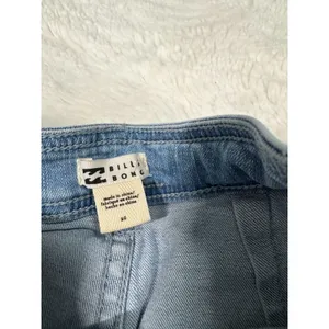 Billabong Wide Leg Jeans Women's Size 26 Light Wash Blue Raw Hem Frayed thumbnail 2