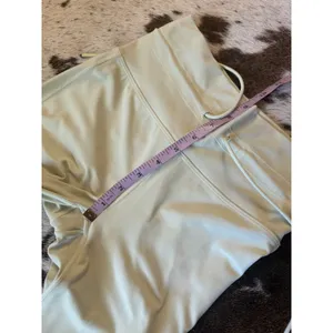 VUORI Daily Form Leggings In Lemongrass Size Small thumbnail 5