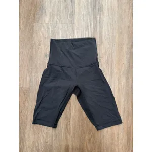 Lululemon Align super high-Rise Short 10" Black Nulu Biker Shorts Womens Size 4 thumbnail 3