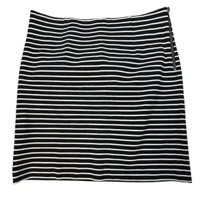 Banana Republic Women's Black‎ & White Striped Pencil Skirt Size 6 thumbnail 2