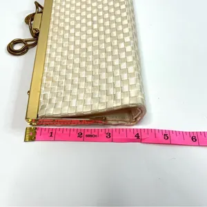Lord & Taylor Cream Weave Purse Clutch thumbnail 3