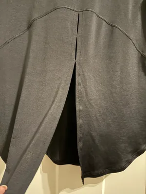 Black Lululemon Tee Shirt - Back In Action Short Sleeve thumbnail 4