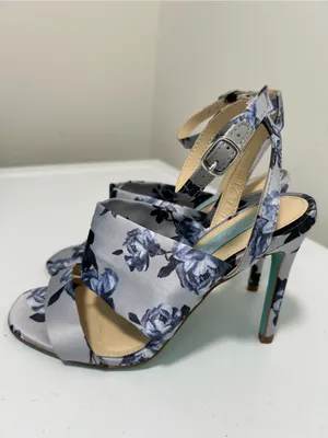 Betsey Johnson Blue Floral Heeled Sandals Size 6M thumbnail 4