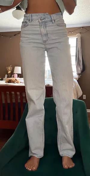 American Eagle Jeans thumbnail 1