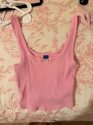 Old Navy Top Tank thumbnail 1