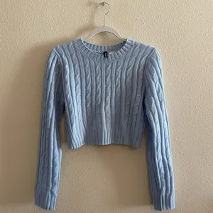 sweater crop top knitted design thumbnail 1