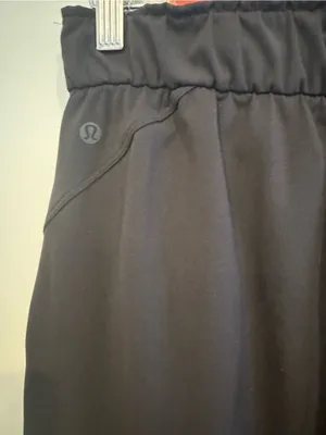 Lululemon Keep Moving 7/8 Pant Sz 8 thumbnail 5