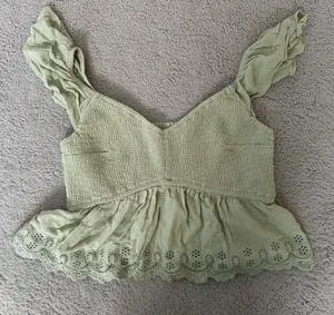 Hollister Top thumbnail 1
