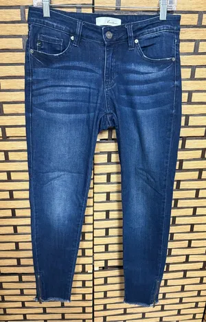 KanCan Jeans with zipper hem detail size 7/27 thumbnail 1