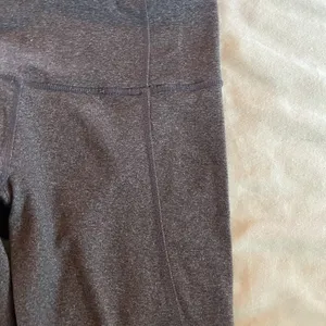 Lululemon Ribbed High Rise Pant Black Women's Size 4 Dance Extra Long Foot thumbnail 5