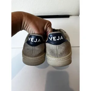 Veja V-10 B-Mesh Sneakers Womens Size 6 Grey Low Top Sustainable‎ Eco Friendly thumbnail 4