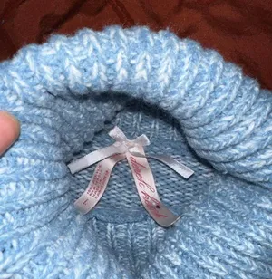 Derek Heart Cropped Sweater thumbnail 2