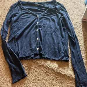 Aerie‎ medium blue blouse thumbnail 7