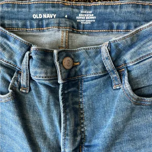 Old Navy high-rise Rockstar super skinny jeans thumbnail 3