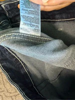 Old Navy Extra High-Rise Sky-Hi Wide Leg Dark Wash Jeans thumbnail 6