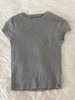 PacSun Short Sleeve Crop Top thumbnail 1