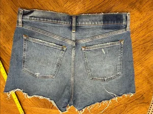 Abercrombie and Fitch 4” Mom Short thumbnail 4