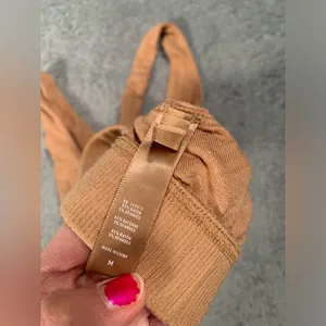 Skims Tan bra Bralette medium thumbnail 7