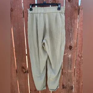Zara Sage Green Cuffed Straight Leg Lightweight Pants Women’s Size Medium thumbnail 4