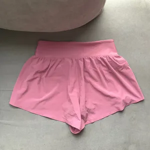 Alo Yoga V-Cute Running Short Pink Wild Rose XS thumbnail 5