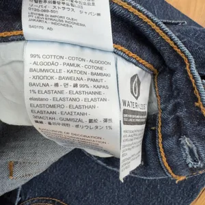 Levi’s Wedgie Straight Jeans thumbnail 5
