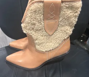 Free People Pitchfork Point Shearling Boots - Almond Butter Shearling - Size 6 thumbnail 1