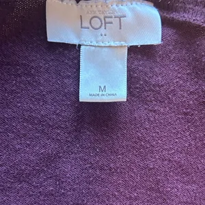 LOFT Women's Purple Knit Cardigan Sweater Button-Up V-Neck Long Sleeve M thumbnail 2