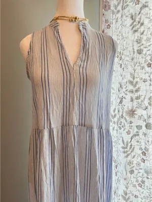 Banana Republic Striped Tiered Gauze Midi Dress - Sleeveless Blue & White Small thumbnail 4