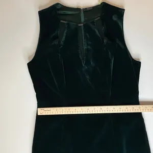 Elie Tahari Green Velvet Sheath‎ Dress Size 8 Holiday Party Christmas Cocktail thumbnail 10